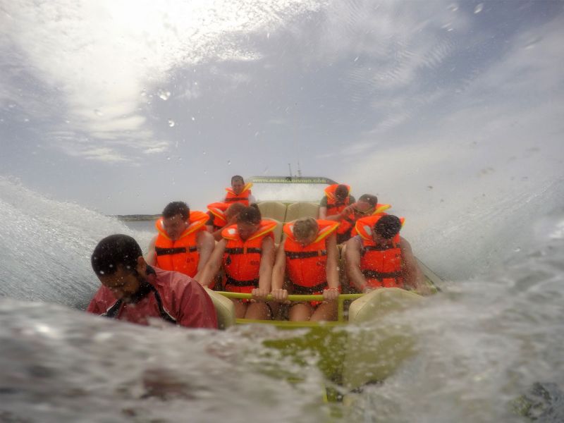 images/recursos/Jet/dive2.jpg
